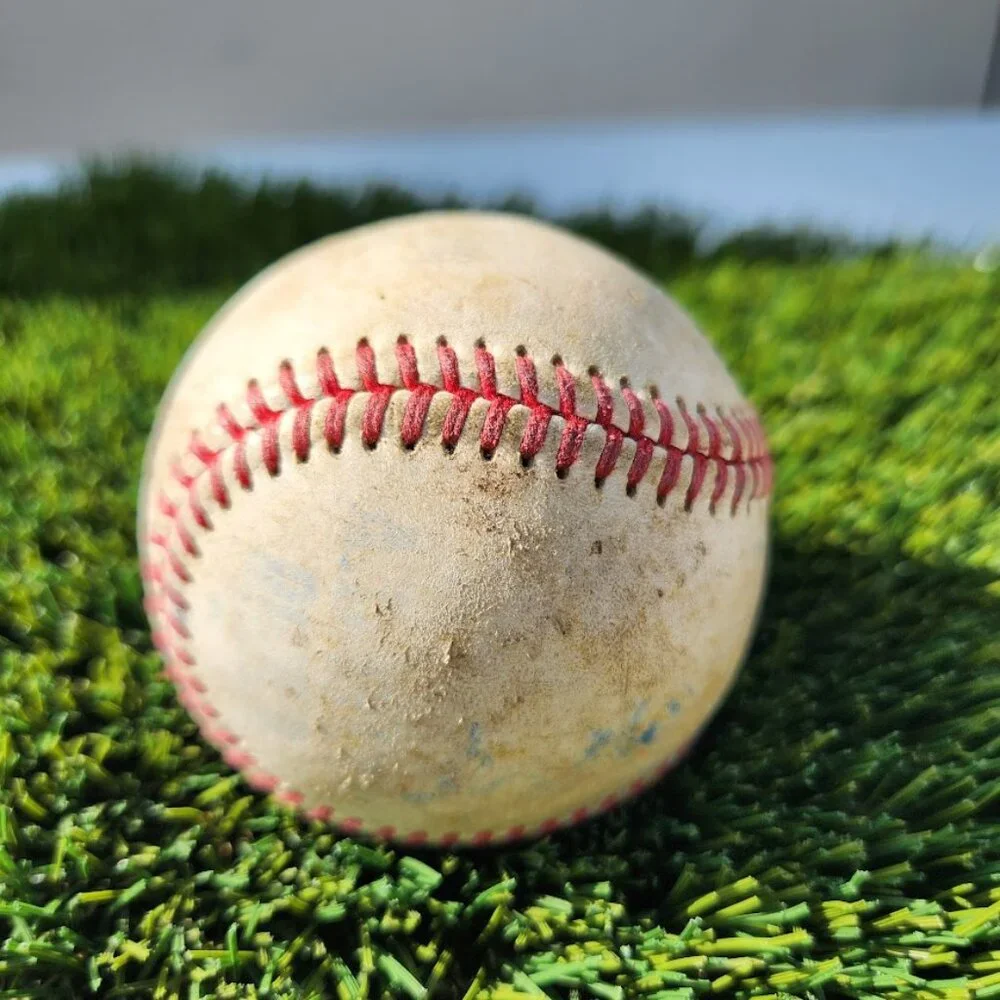 Used Vintage Baseball - Unknown origin Sports Memorabilia Equipment